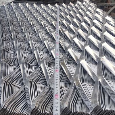 Diamond Hole Expanded Galvanized Steel Material Mesh for Fence Gates
