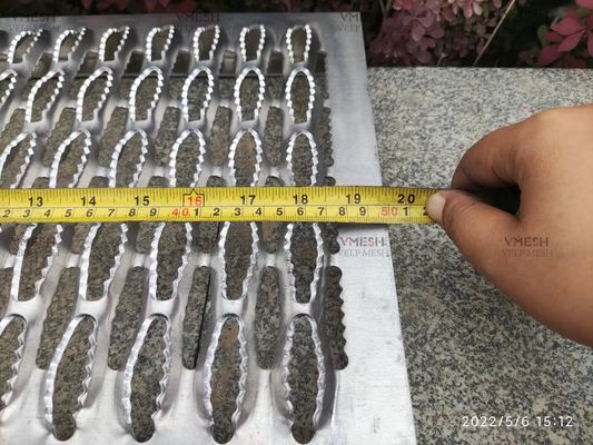 অ্যালুমিনিয়াম ১০৬০ ডায়মন্ড হোল নিরাপত্তা গ্রেটিং ওয়াকওয়ে ১২জি ১৪জি