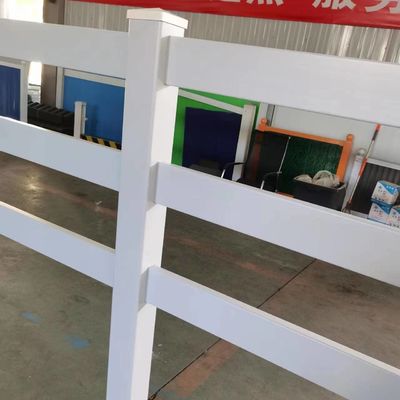 4 ফুট 5 ফুট সাদা 3 রেল 4 রেল পিভিসি প্লাস্টিকের ভিনাইল ফার্ম বেড়া