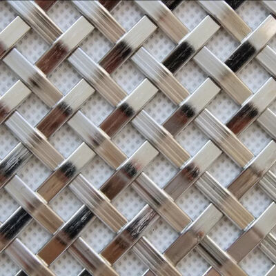 সুন্দর রঙের হোটেল ডেকোরেশন এবং আর্কিটেকচারাল ডিজাইন মেটাল ওয়্যার মেশ