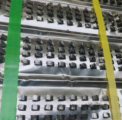 নির্মাণের জন্য গ্যালভানাইজড হাই রিবেড জাল ফর্মওয়ার্ক 0.45m x 2m