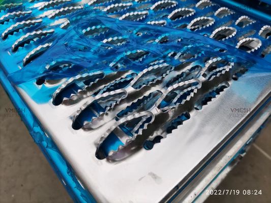 12 গেজ 14 গেজ অ্যালুমিনিয়াম 1060 মেটাল ডায়মন্ড হোল সেফটি গ্রেটিং ওয়াকওয়ে